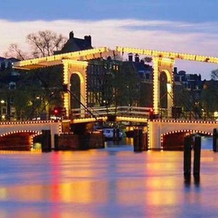 Tiny Houseboat B&B On The Amstel River Amsterdam Exterior foto
