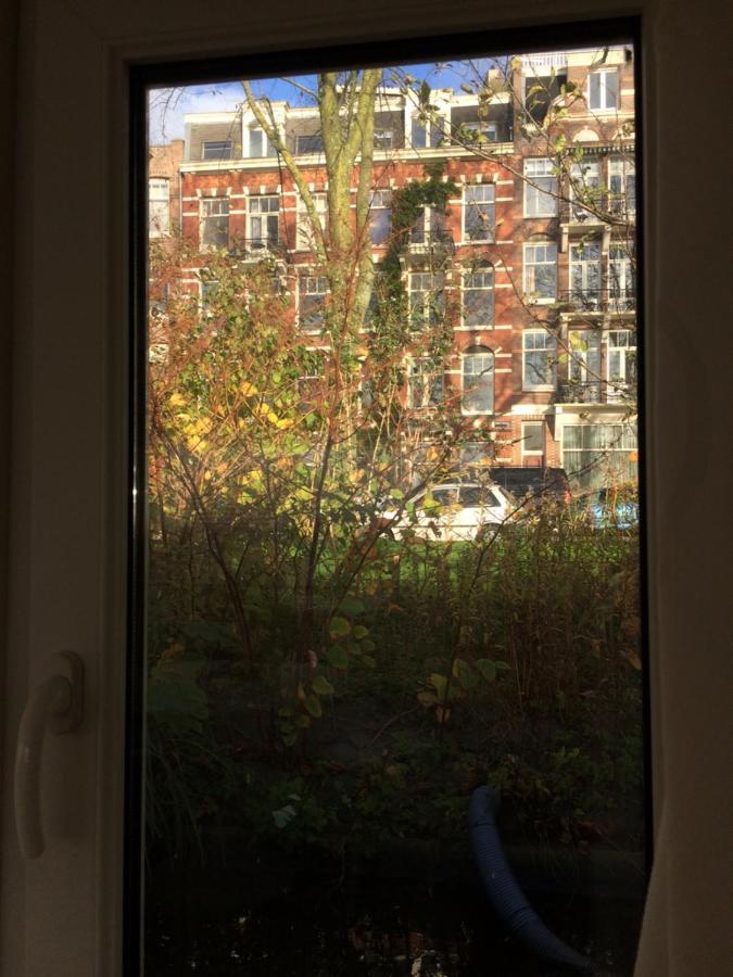 Tiny Houseboat B&B On The Amstel River Amsterdam Exterior foto